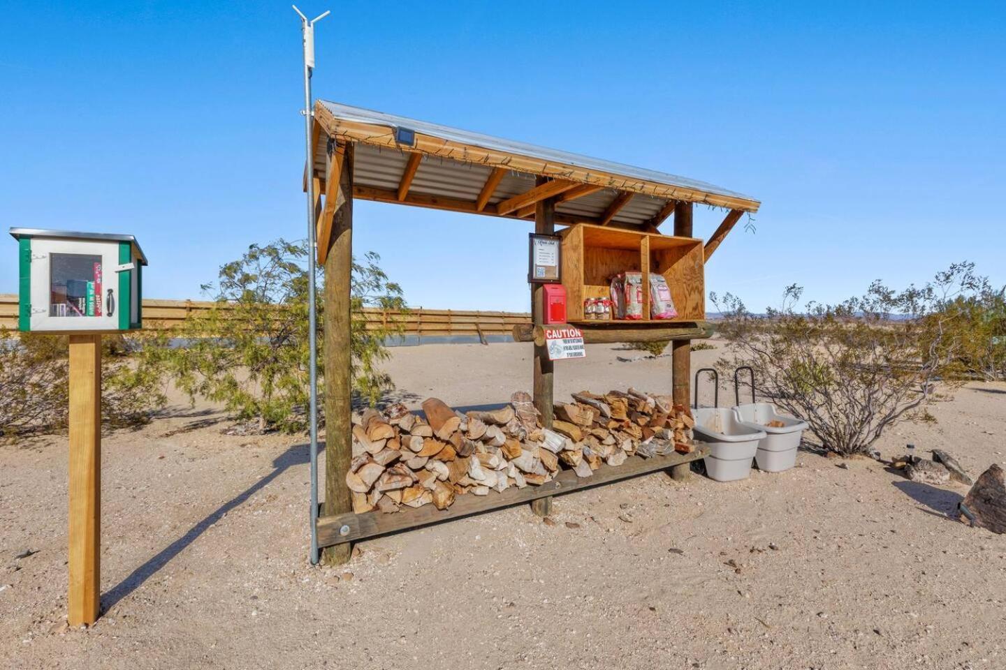 Jt Village Campground - Casa Pequena Joshua Tree Exterior foto